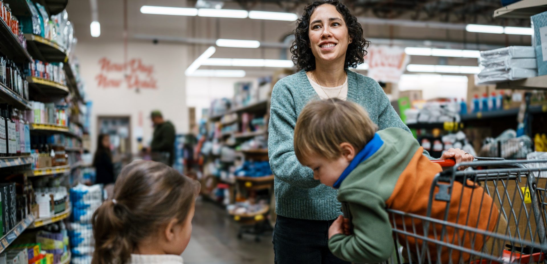 volunteer in an until hunger ends t-shirt